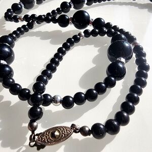 Vintage beaded necklace.